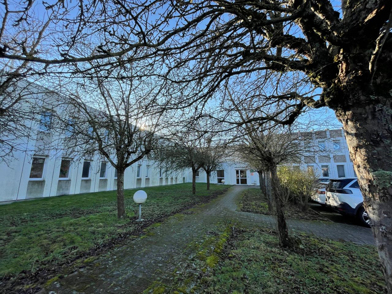 Bureau Ormes 768m² Location bureau Ormes Loiret OLBUR2112229 0